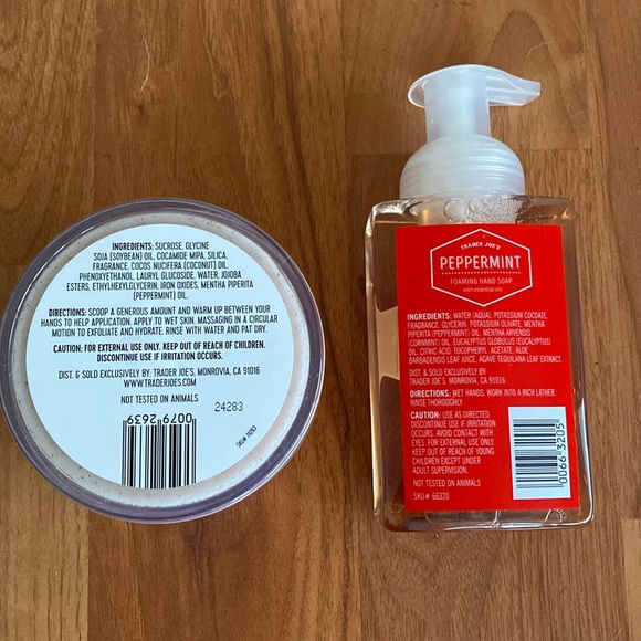 ❤️ Trader Joe’s Holiday Peppermint Goodies Bundle New in Box and with Tags - Picture 3 of 6